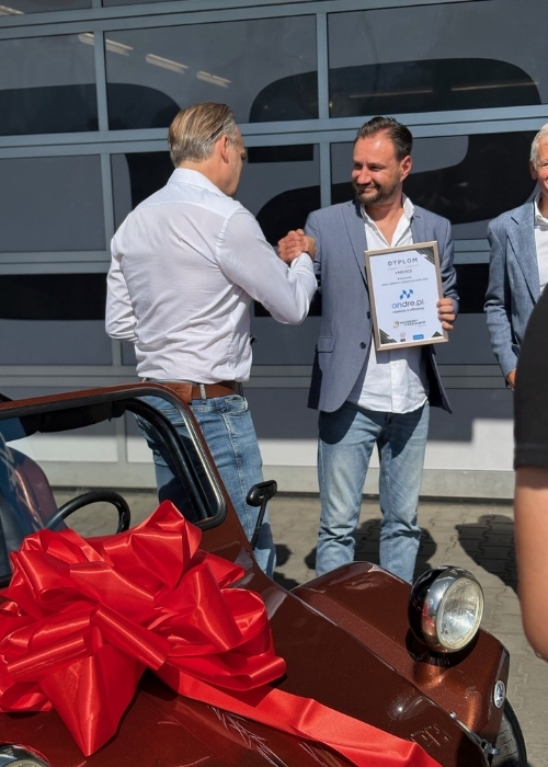 Odebrania nagrody i dyplomu przez Ondre